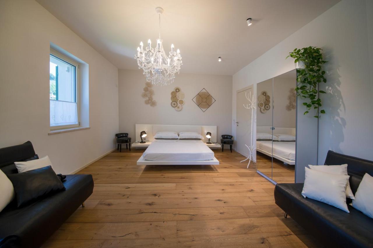 Giuliveto Bed And Breakfast Foligno Exteriör bild